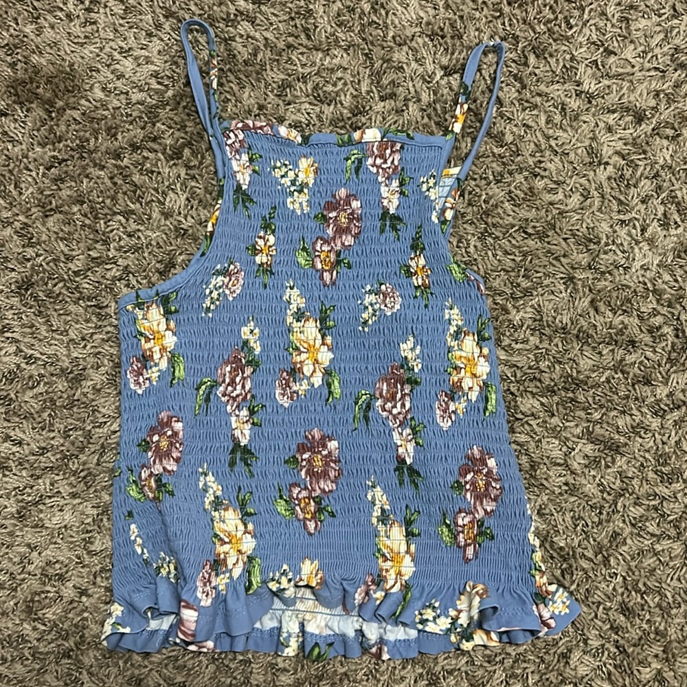 Halter top justify